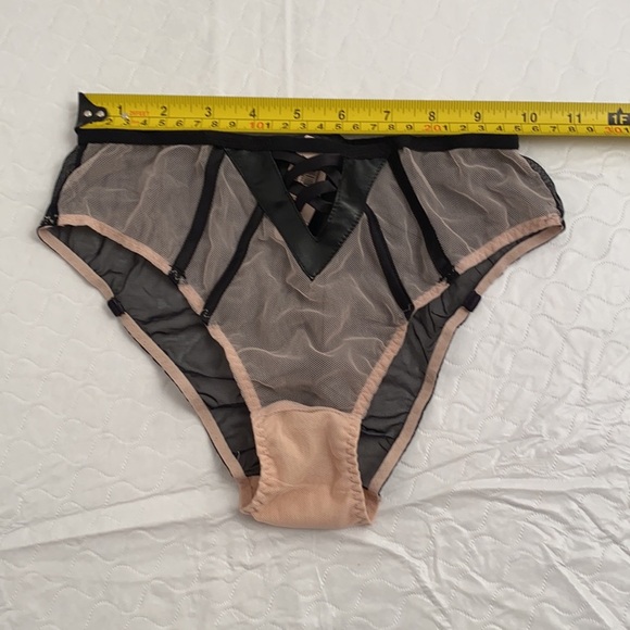 Victoria’s Secret nude mesh vegan leather panty S - Picture 5 of 15